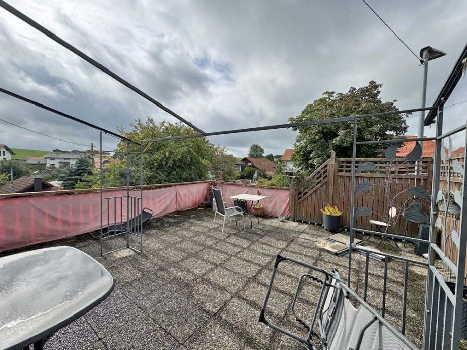 Dachterrasse-ELW-OG Einfamilienhaus Oberg�nzburg