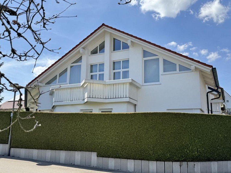 Ostansicht 2 Memmingen / Eisenburg - Unterallg�u Einfamilienhaus Elegantes, gepflegtes Einfamilienhaus in ruhiger Lage