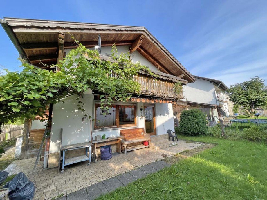 Westansicht 4a Zweifamilienhaus Oberg�nzburg