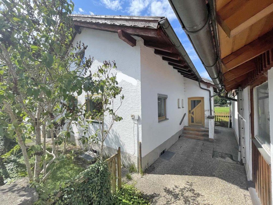 Eingangsbereich 4 Zweifamilienhaus Oberg�nzburg