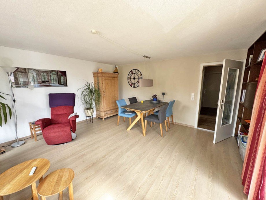 Wohnzimmer-ELW-OG Einfamilienhaus Oberg�nzburg