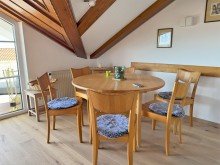 Essplatz Offenes Wohnen, im modernen alpenl�ndischen Stil, sehr gro�e 2 Zi-DG-Wohnung