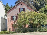 Hauptbild Kleines, stark renovierungsbedürftiges ehem. Wohn- und Geschäftshaus, im ANGEBOTSVERFAHREN!