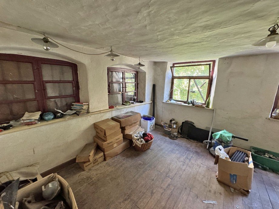 Ehem. Verkaufsraum EG Einfamilienhaus Oberg�nzburg