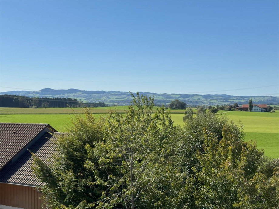 Blick nach Westen Dachgeschosswohnung Haldenwang